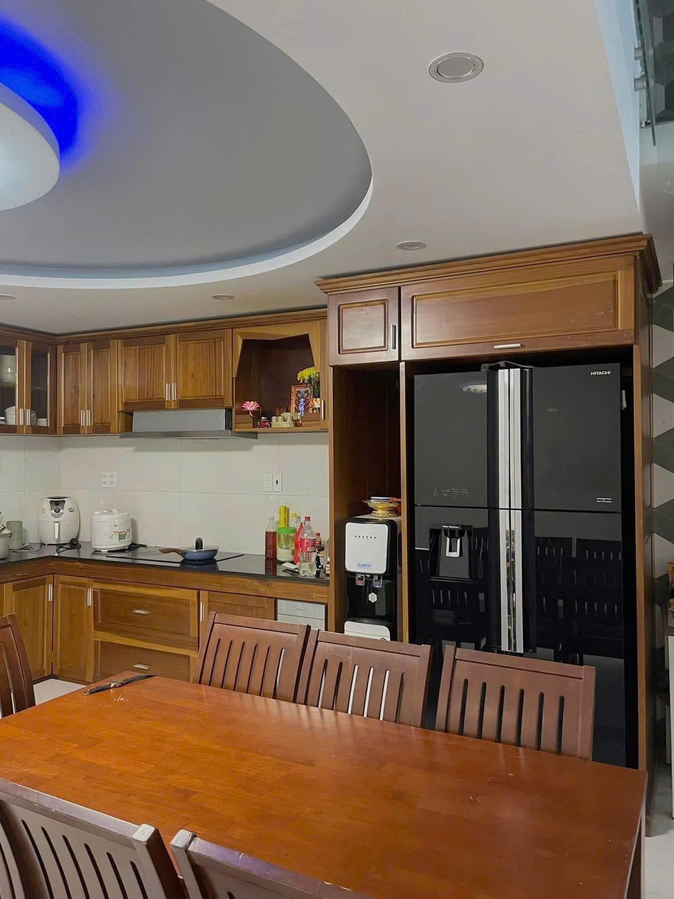 Nhà nguyên căn 4 tầng diện tích 100m2 tại Nghiêm Xuân Yêm, có 6 phòng ngủ và phòng thờ vào ở ngay - Ảnh 3