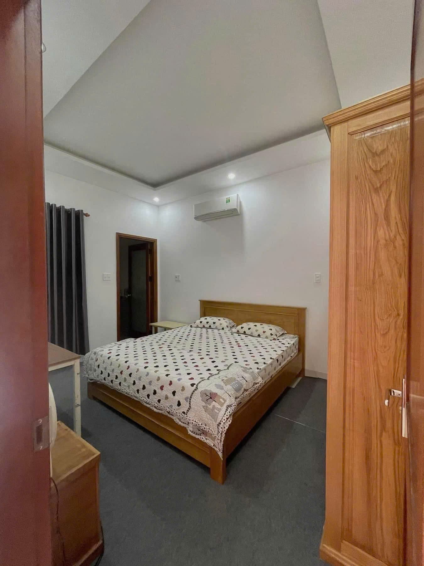 Nhà nguyên căn 4 tầng diện tích 100m2 tại Nghiêm Xuân Yêm, có 6 phòng ngủ và phòng thờ vào ở ngay - Ảnh 5