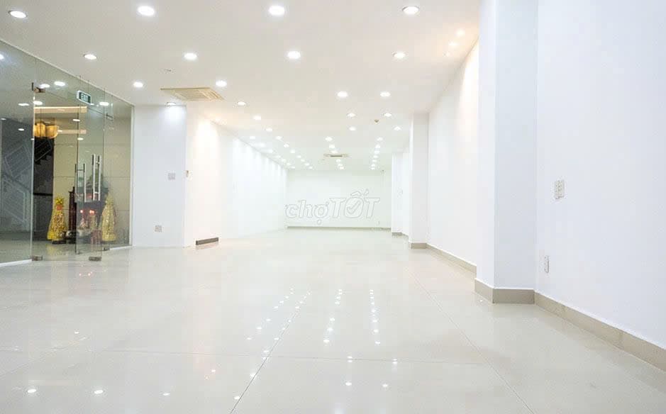 Văn phòng 80-10120 m² tại Núi Thành có thang máy tốc độ cao ngay trung tâm tp - Ảnh 2