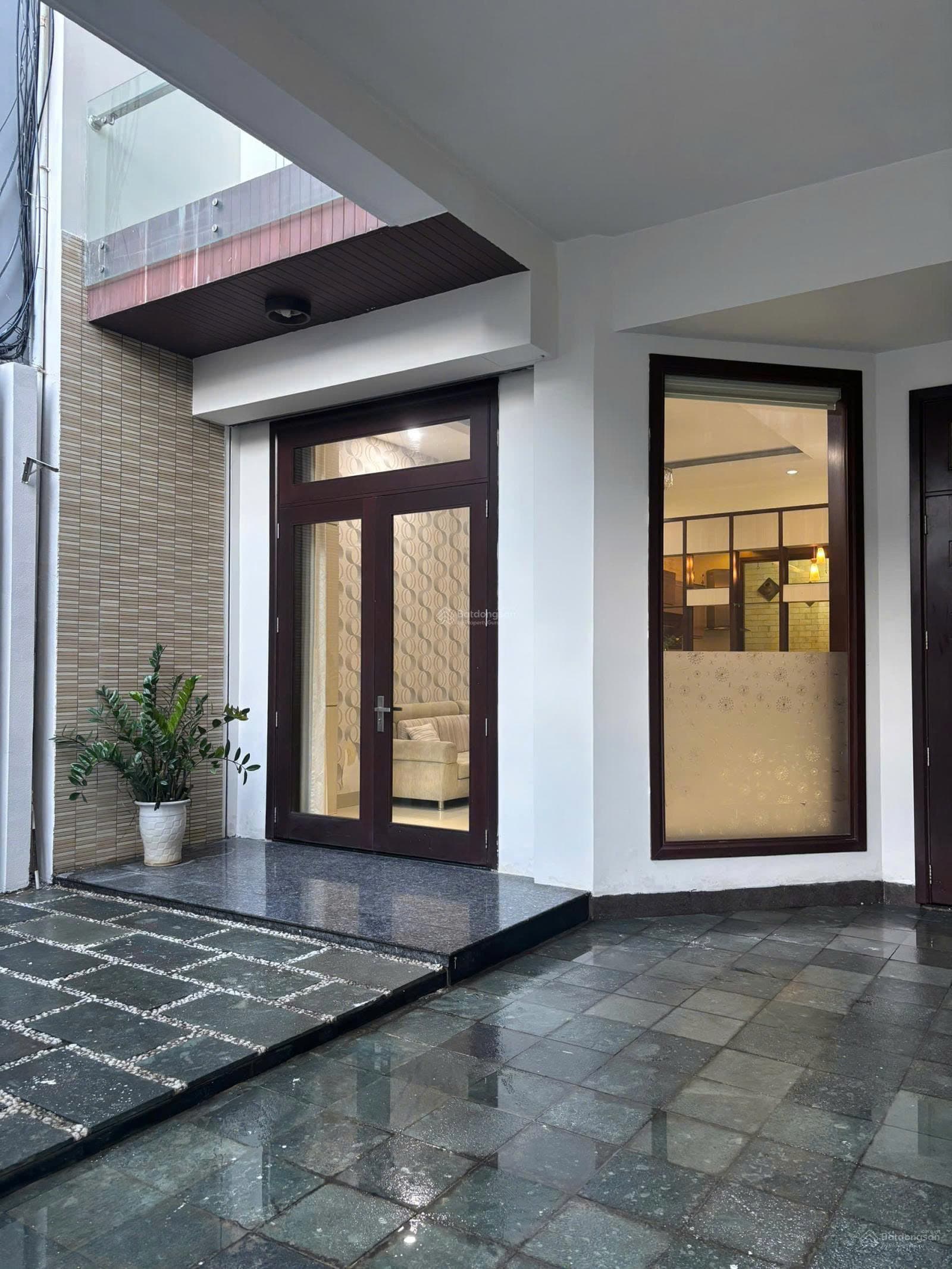 Nhà mặt phố 3 tầng tại Thanh Thuỷ, phù hợp làm văn phòng hoặc kinh doanh mà mới đẹp full nội thất - Ảnh 1