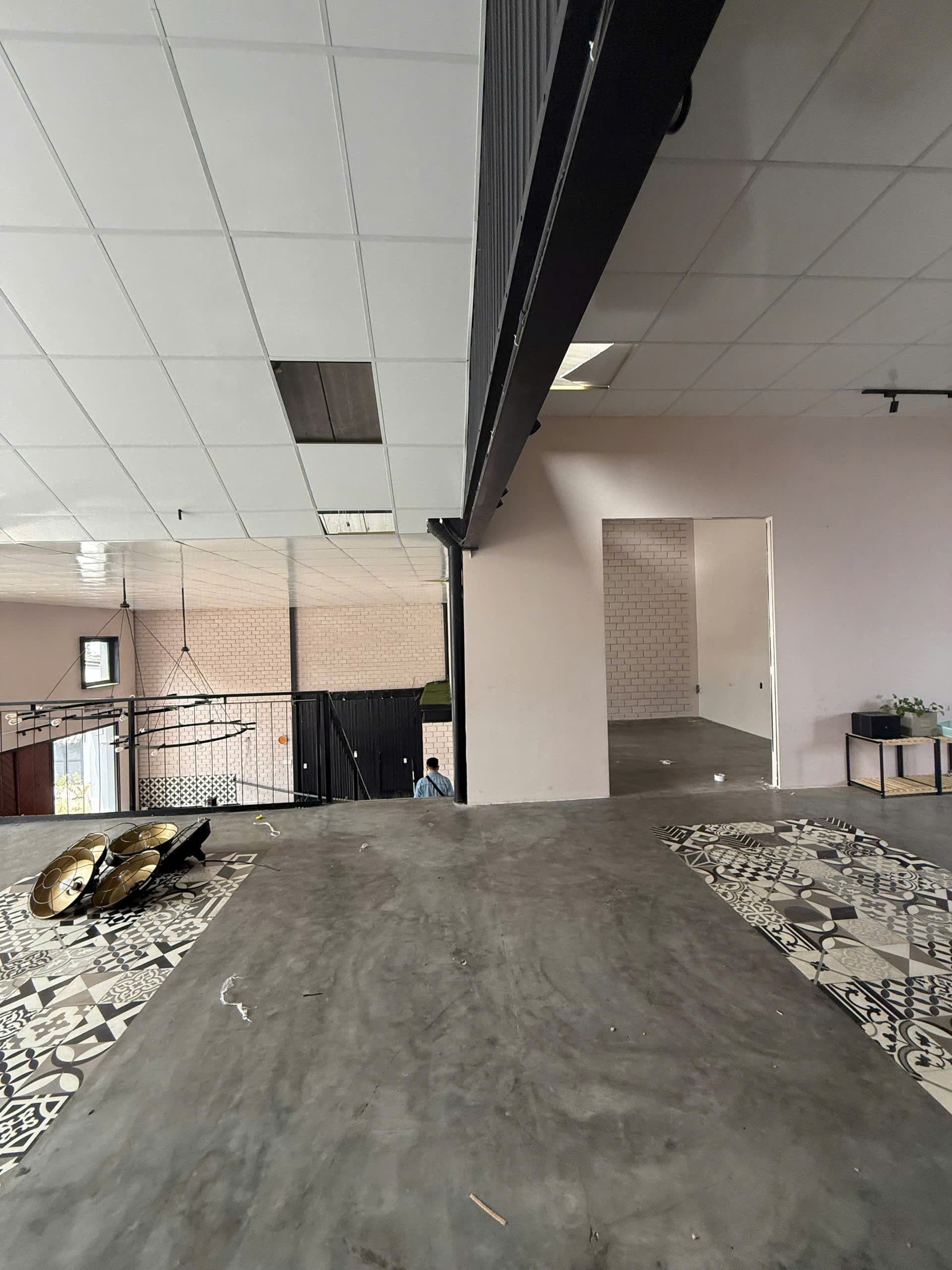 Mặt bằng kinh doanh NGUYỄN HUỆ 1.5 tầng diện tích 375m2 tại ngã 4 S thị Go, phù hợp mở quán ăn uống - Ảnh 3