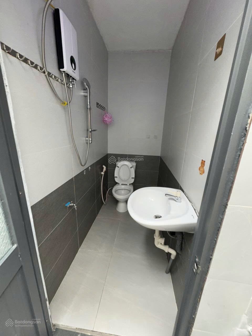 Nhà nguyên căn Hồ Xuân Hương cấp 4, trống suốt phù hợp để ở - Ảnh 2