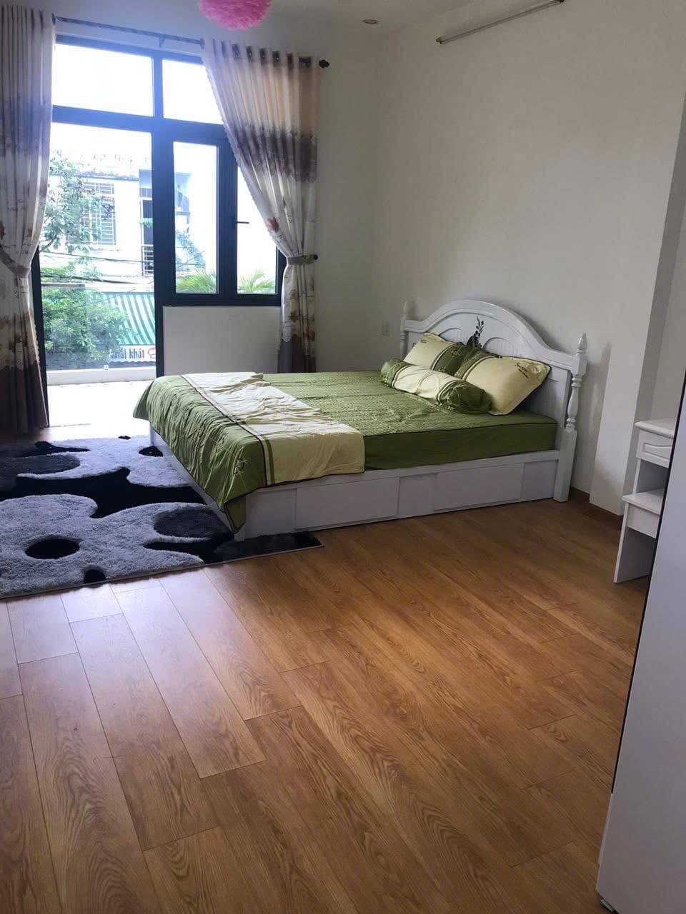 Nhà nguyên căn 3 tầng diện tích 110m2, phù hợp vừa ở vừa làm văn phòng công ty - Ảnh 4