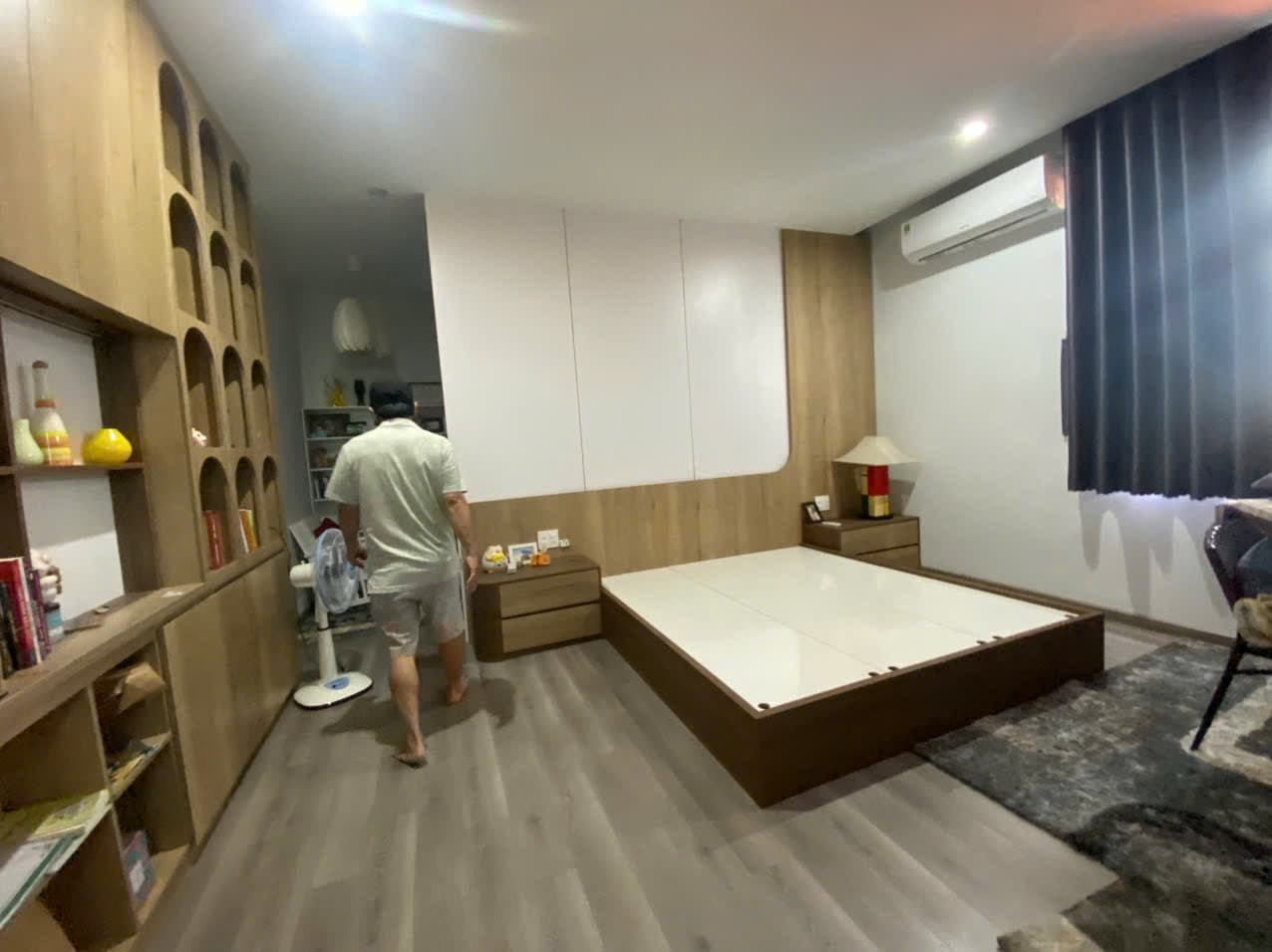 Nhà nguyên căn 2 tầng diện tích 200m² tại Phan Tứ, 6 phòng ngủ phù hợp ở và kinh doanh - Ảnh 4