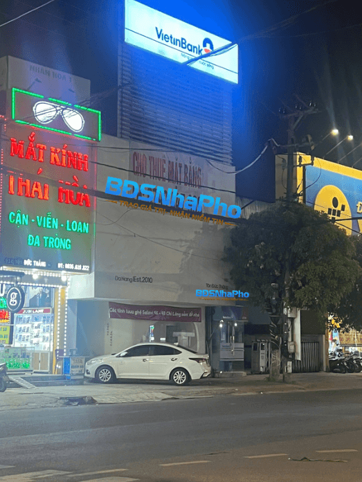 Mặt bằng kinh doanh rộng 304m² tại Tôn Đức Thắng, vị trí ngay ngã ba thuận tiện - Ảnh 1