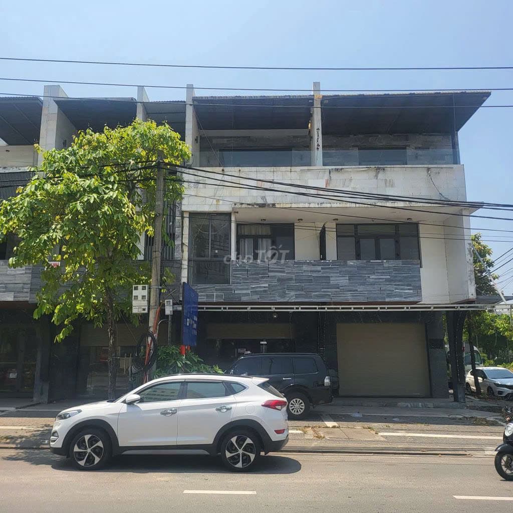 Nhà nguyên căn 3 tầng căn góc 2 mặt tiền đường Bùi Quốc Hưng, phù hợp kinh doanh - Ảnh 3