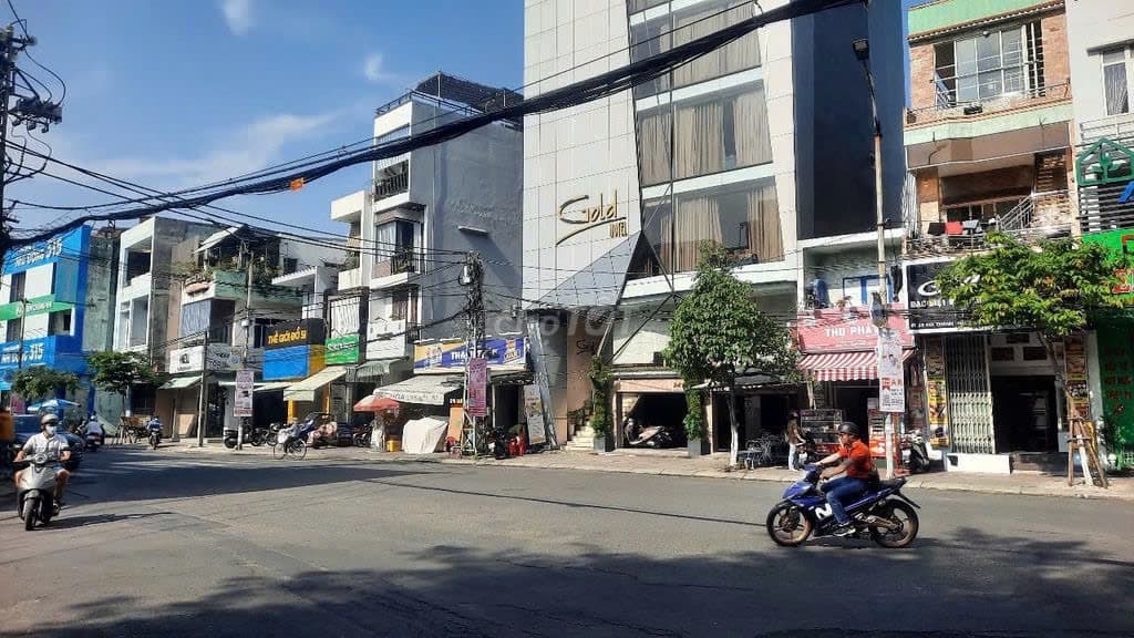 Nhà mặt tiền 70m² tại ngã ba Núi Thành, phù hợp kinh doanh đa ngành nghề - Ảnh 1