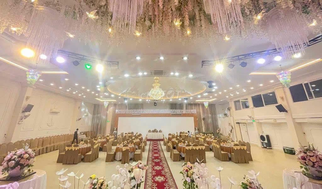 Mặt bằng kinh doanh 2 tầng đường 2/9, trung tâm Đà Nẵng, diện tích 625m2 - Ảnh 4