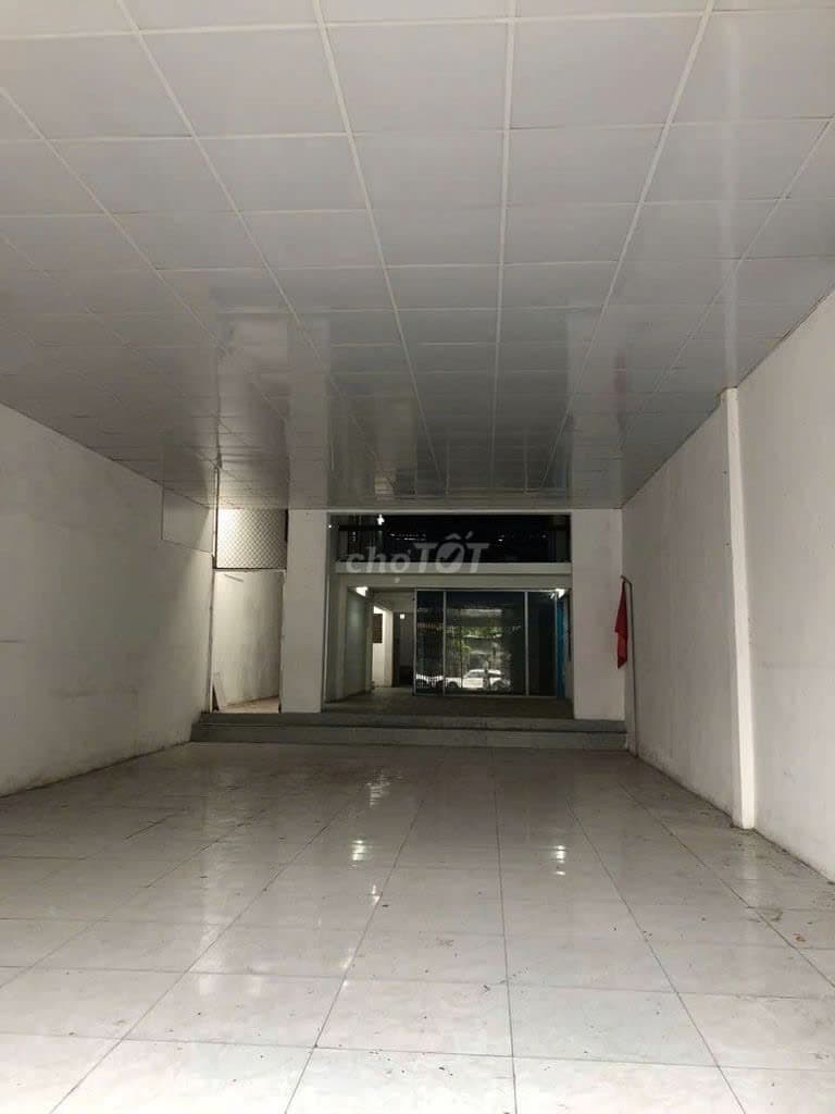 Nhà nguyên căn cấp 4 gác lửng đường Tôn Đức Thắng diện tích 180m2 phù hợp để ở hoặc kinh doanh - Ảnh 2