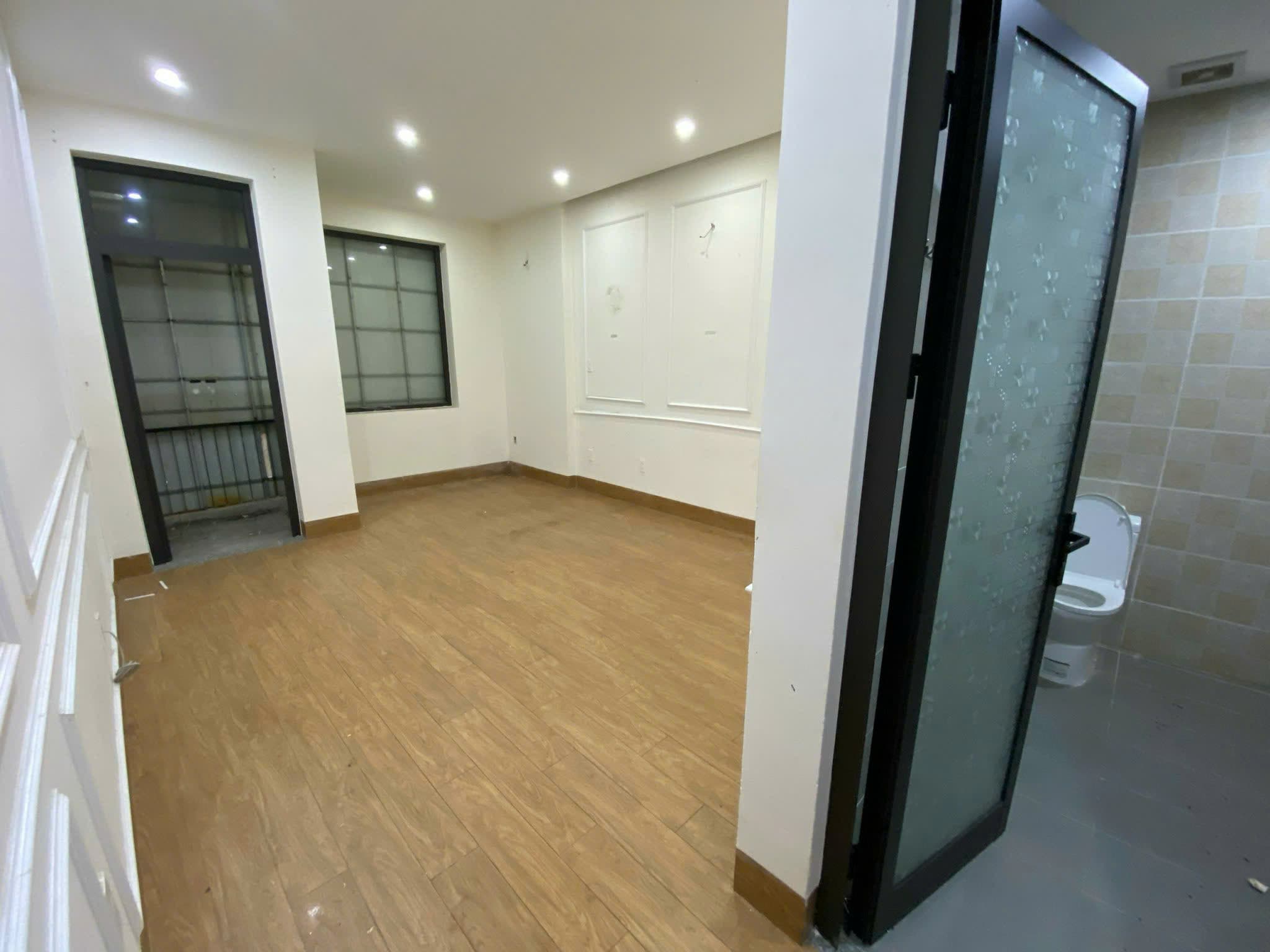 Nhà nguyên căn 5 tầng Phan Thành Tài, diện tích 90m², phù hợp ở và kinh doanh - Ảnh 6