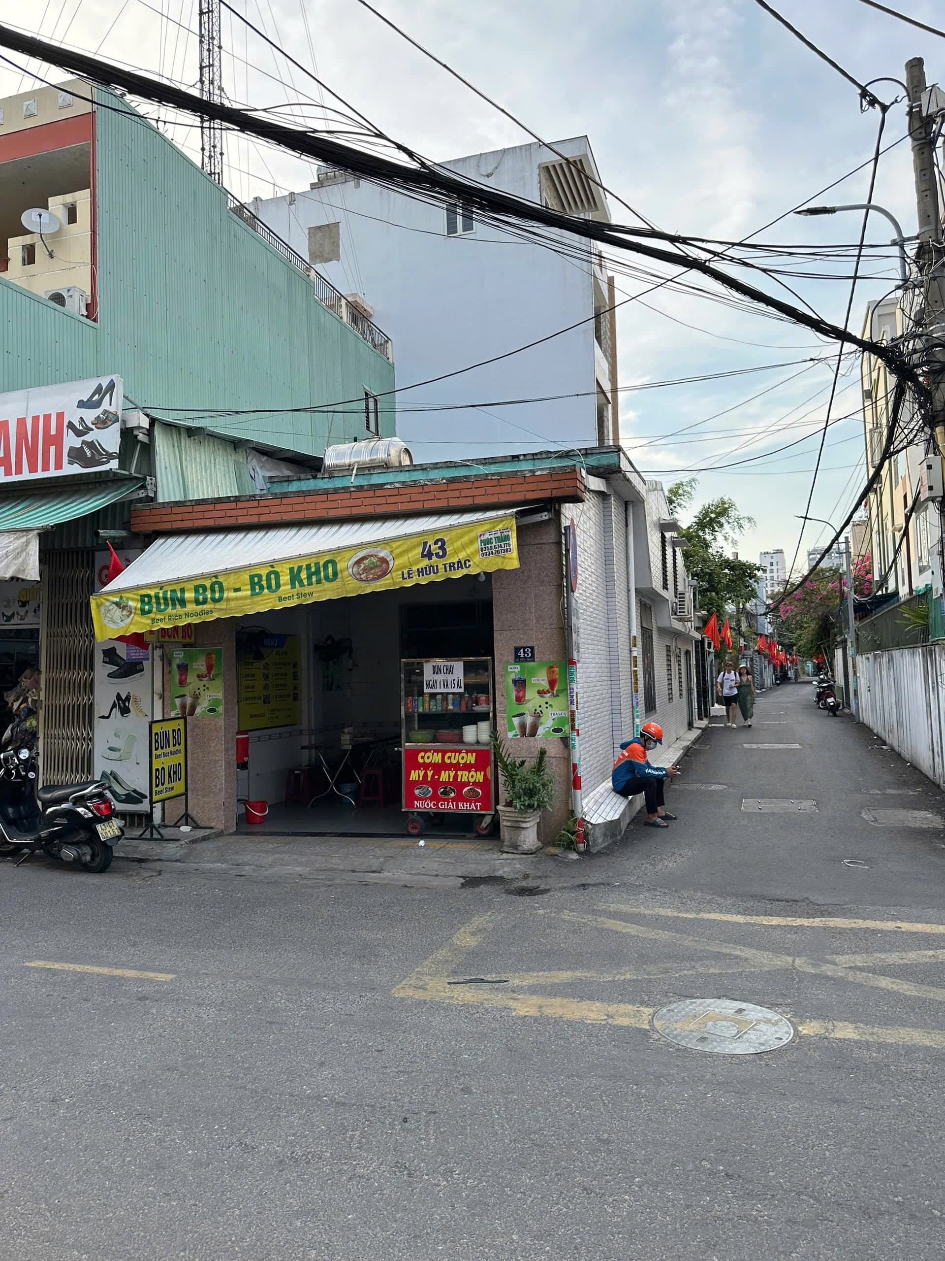 Nhà nguyên căn 2 tầng 100m2 có 3 phòng ngủ, phù hợp ở và kinh doanh nhỏ - Ảnh 1