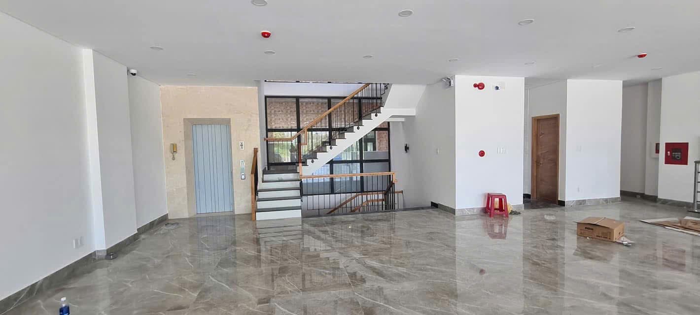 Văn phòng Trần Văn Trứ, 5 tầng có hầm, phù hợp làm văn phòng đại diện - Ảnh 4