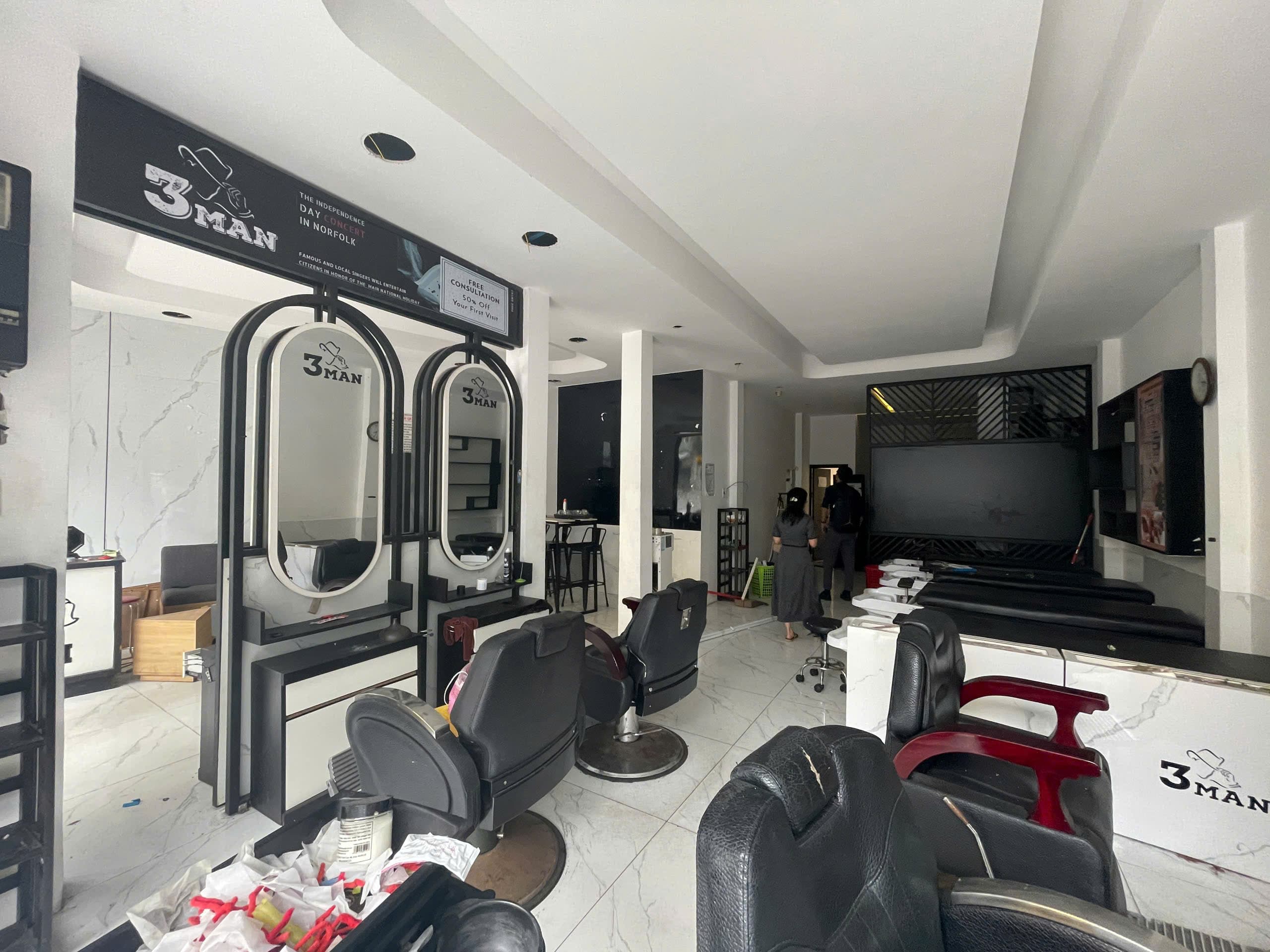 Nhà nguyên căn 3 tầng ngang 8m sâu 12m, nhà trống, phù hợp kinh doanh - Ảnh 3