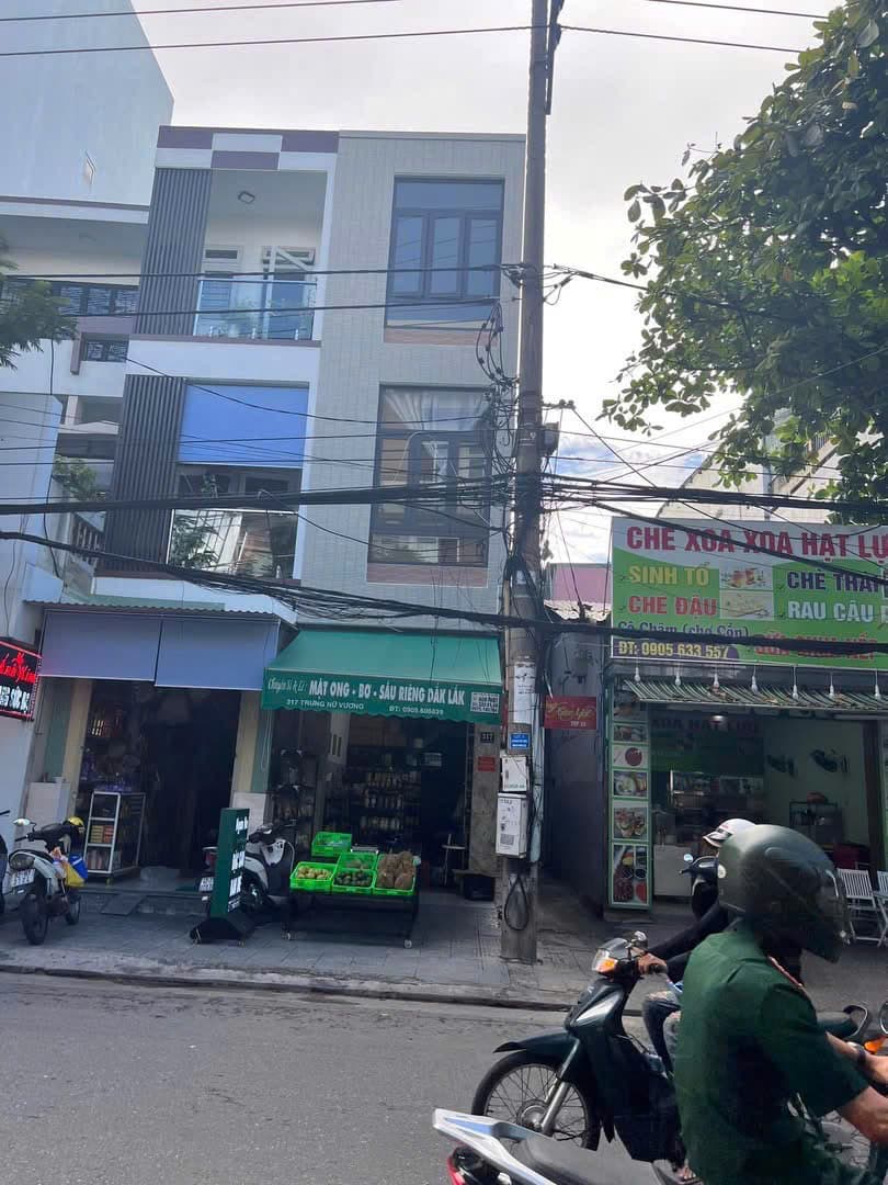 Nhà nguyên căn 3 tầng đường Trưng Nữ Vương, phù hợp để ở và kinh doanh - Ảnh 1