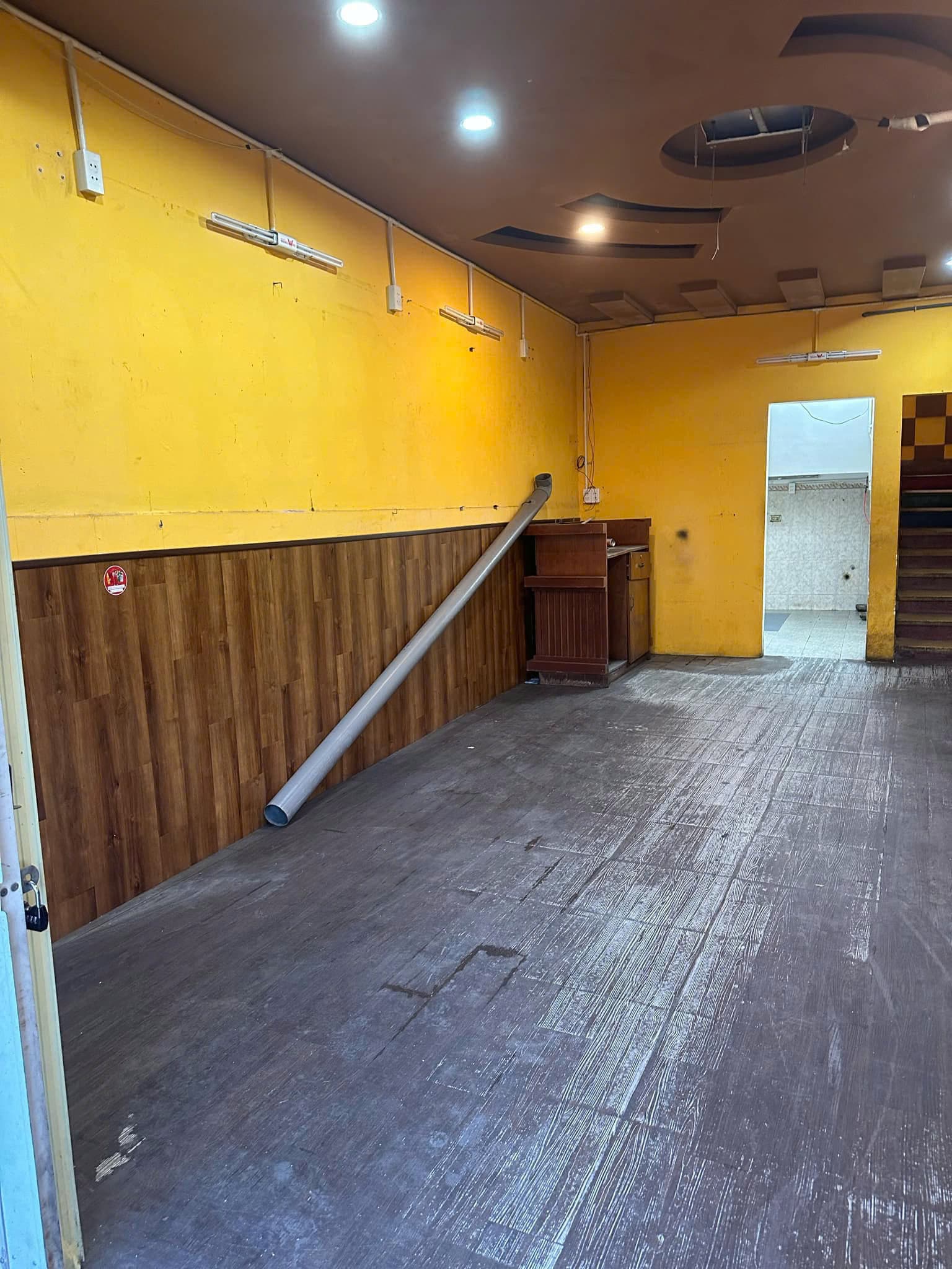 Nhà nguyên căn 3 tầng đường Bạch Đằn View sông Hàn kinh doanh nhà hàng, spa, cf.. - Ảnh 2