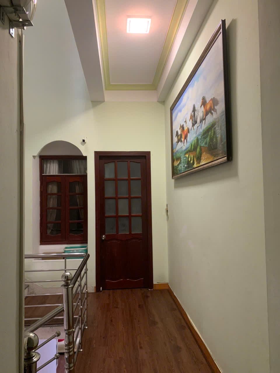 Nhà nguyên căn 3 tầng Cù Chính Lan, diện tích 100m2, phù hợp để ở - Ảnh 2