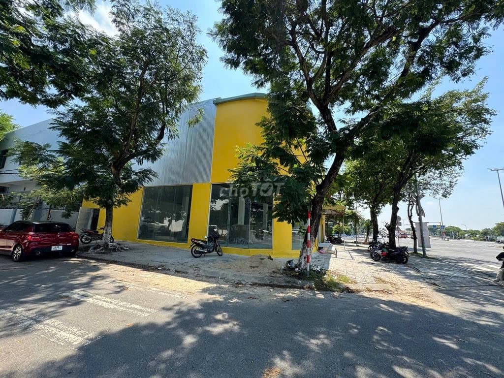 Mặt bằng kinh doanh 315m2 3 mặt tiền tại Nguyễn Hữu Thọ, phù hợp kinh doanh đa ngành - Ảnh 2