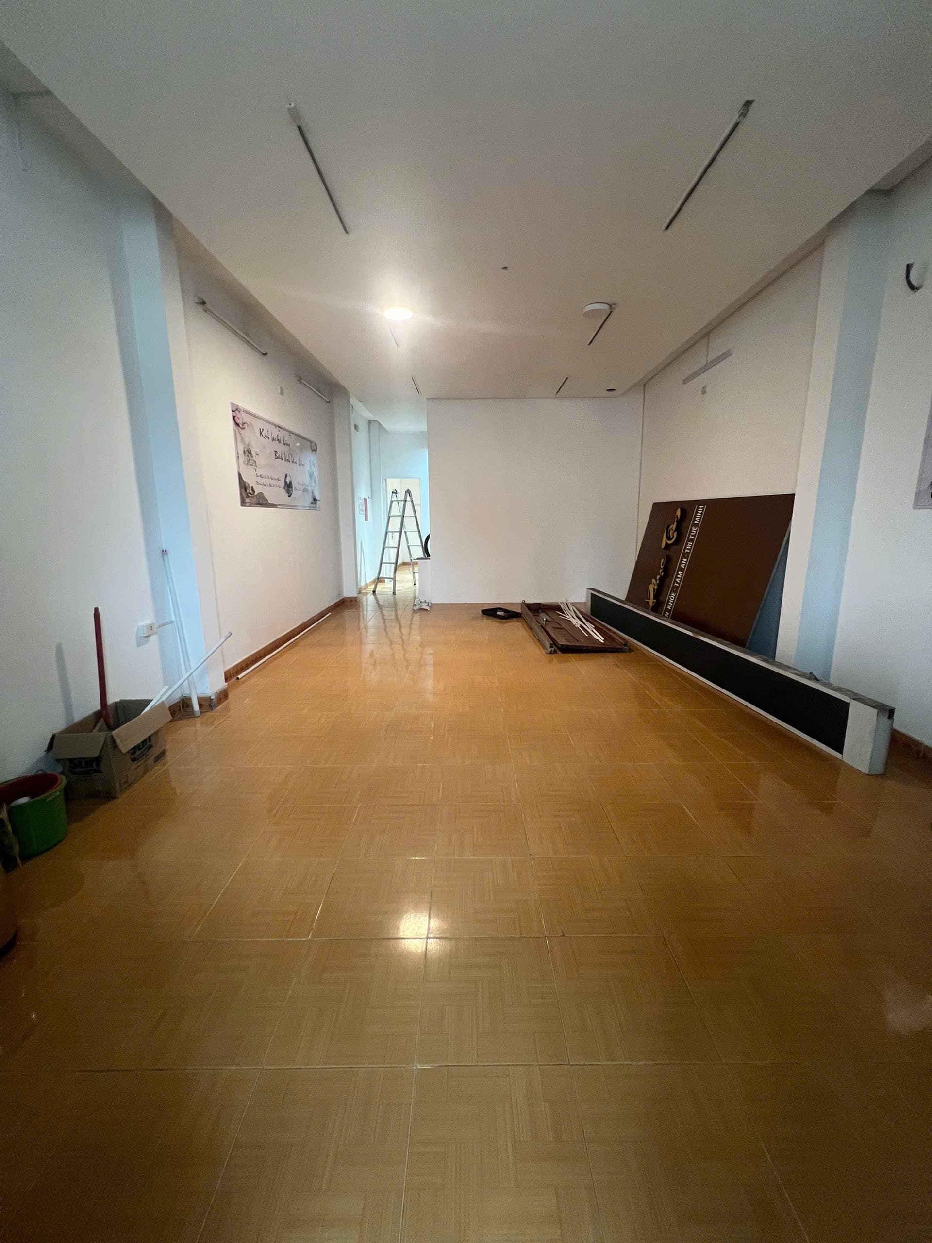 Nhà nguyên căn 3 tầng diện tích 80m², tầng 1 trống suốt phù hợp kinh doanh - Ảnh 3