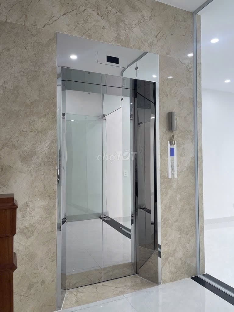 CHO THUÊ NHÀ NGUYÊN CĂN 5TẦNG CÓ THANG MÁY ĐƯỜNG 30/4 - Ảnh 1