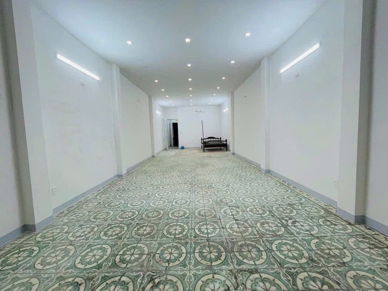 Nhà nguyên căn Trần Quốc Toản , ngang 5m trống suốt tầng 1 - Ảnh 4