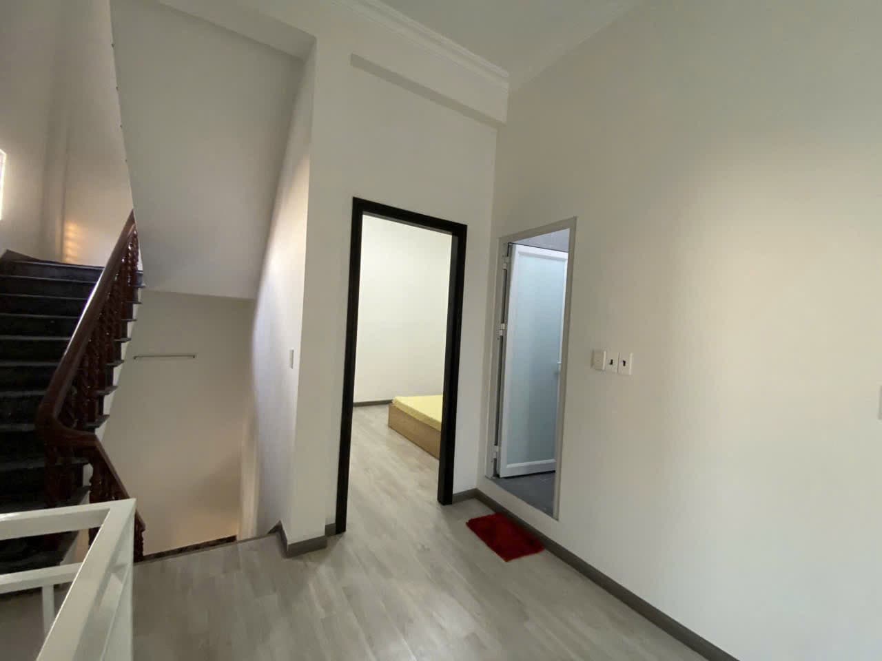 Nguyên căn 4 tầng đường 2/9 mới trống - Ảnh 3