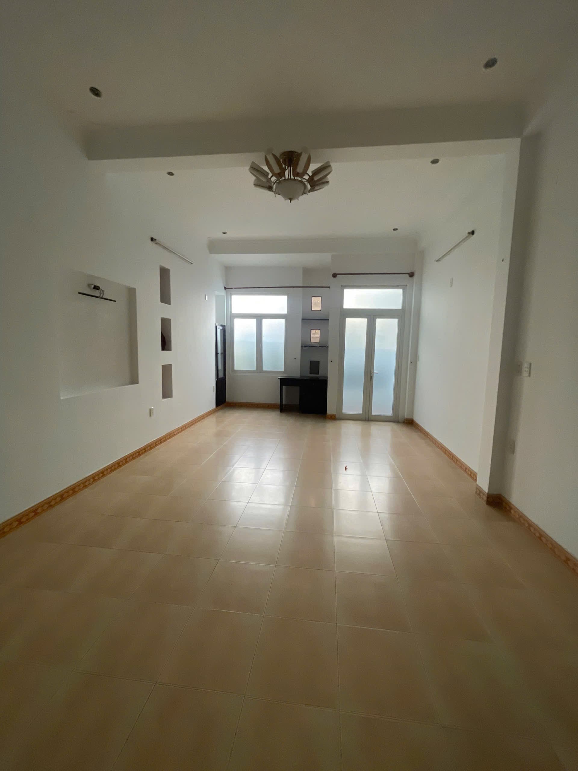 CHO THUÊ NHÀ NGUYÊN CĂN 4 TẦNG – LÊ ĐÌNH LÝ – TRUNG TÂM HẢI CHÂU, ĐÀ NẴNG - Ảnh 2