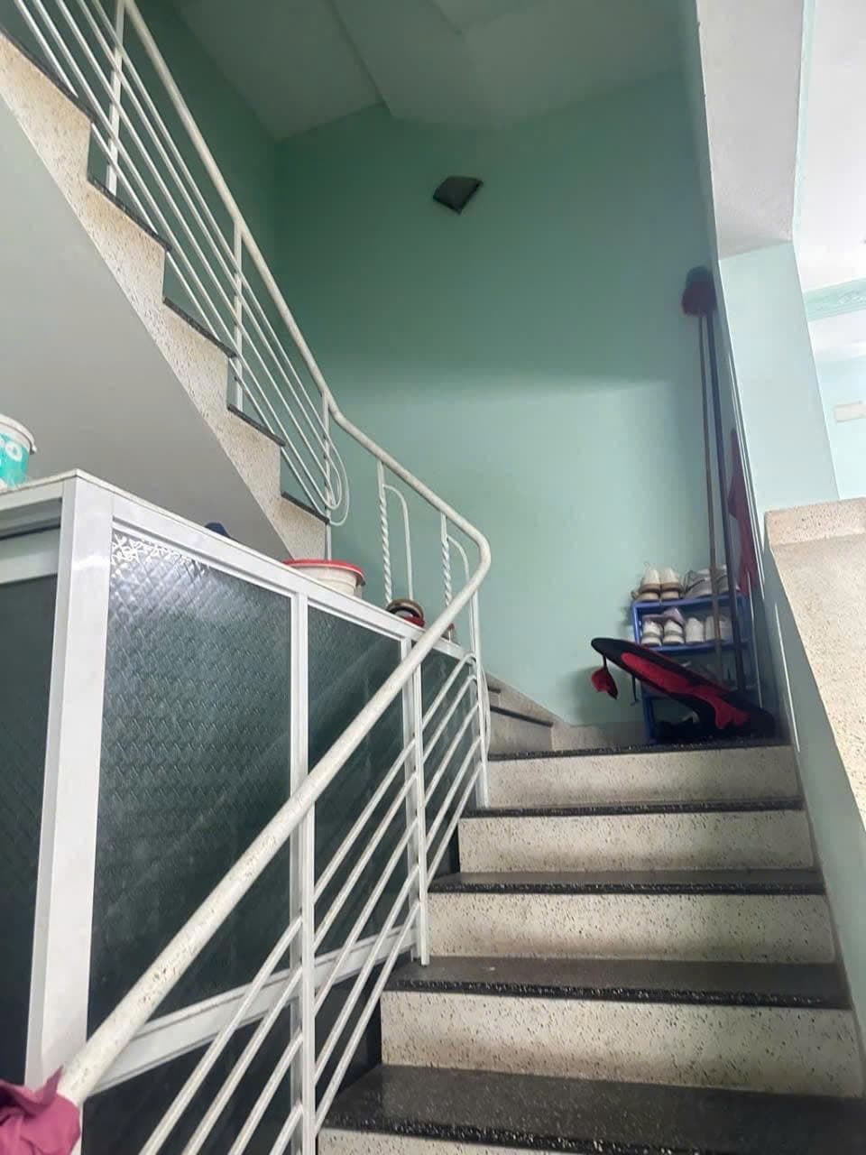 Nhà nguyên căn đường Lưu Nhân Chú 3 tầng, 70m2 - Ảnh 2