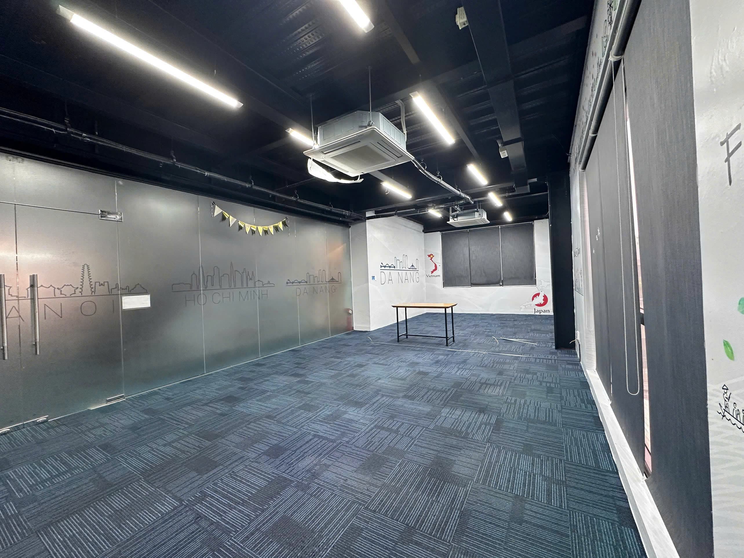 VĂN PHÒNG CHO THUÊ 230M2 TRONG TOÀ NHÀ ĐƯỜNG NGUYỄN HỮU THỌ - Ảnh 1