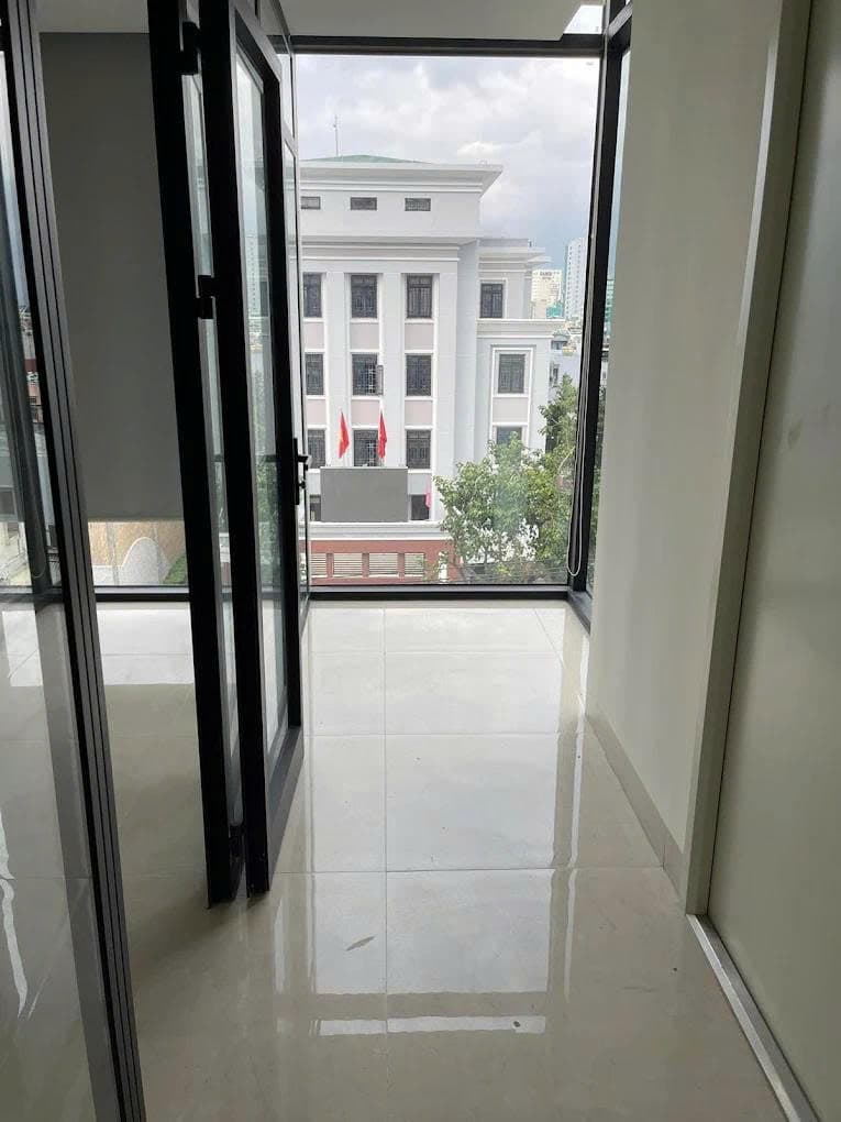 VĂN PHÒNG CHO THUÊ TẦNG 5 120M2 ĐƯỜNG HOÀNG DIỆU - Ảnh 4