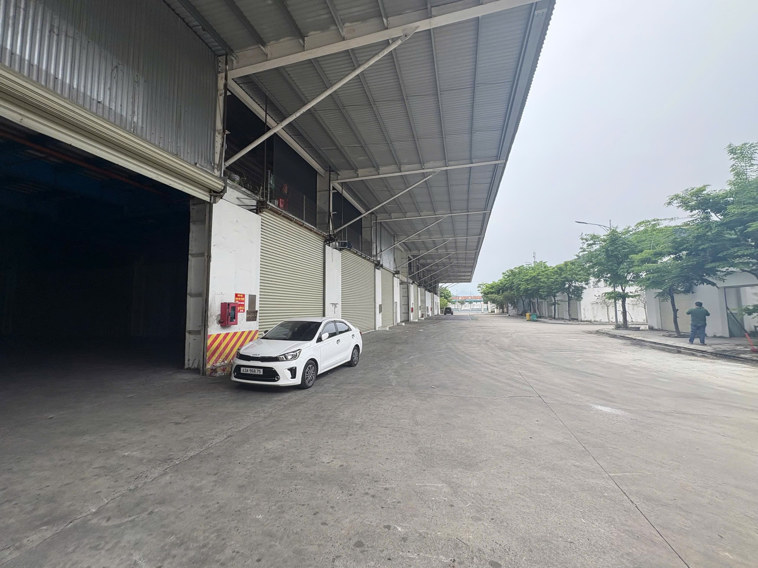 CHO THUÊ KHO XƯỞNG MỚI 300-600m2 – ĐƯỜNG SỐ 10 – ĐÀ NẴNG 600m2 - Ảnh 1