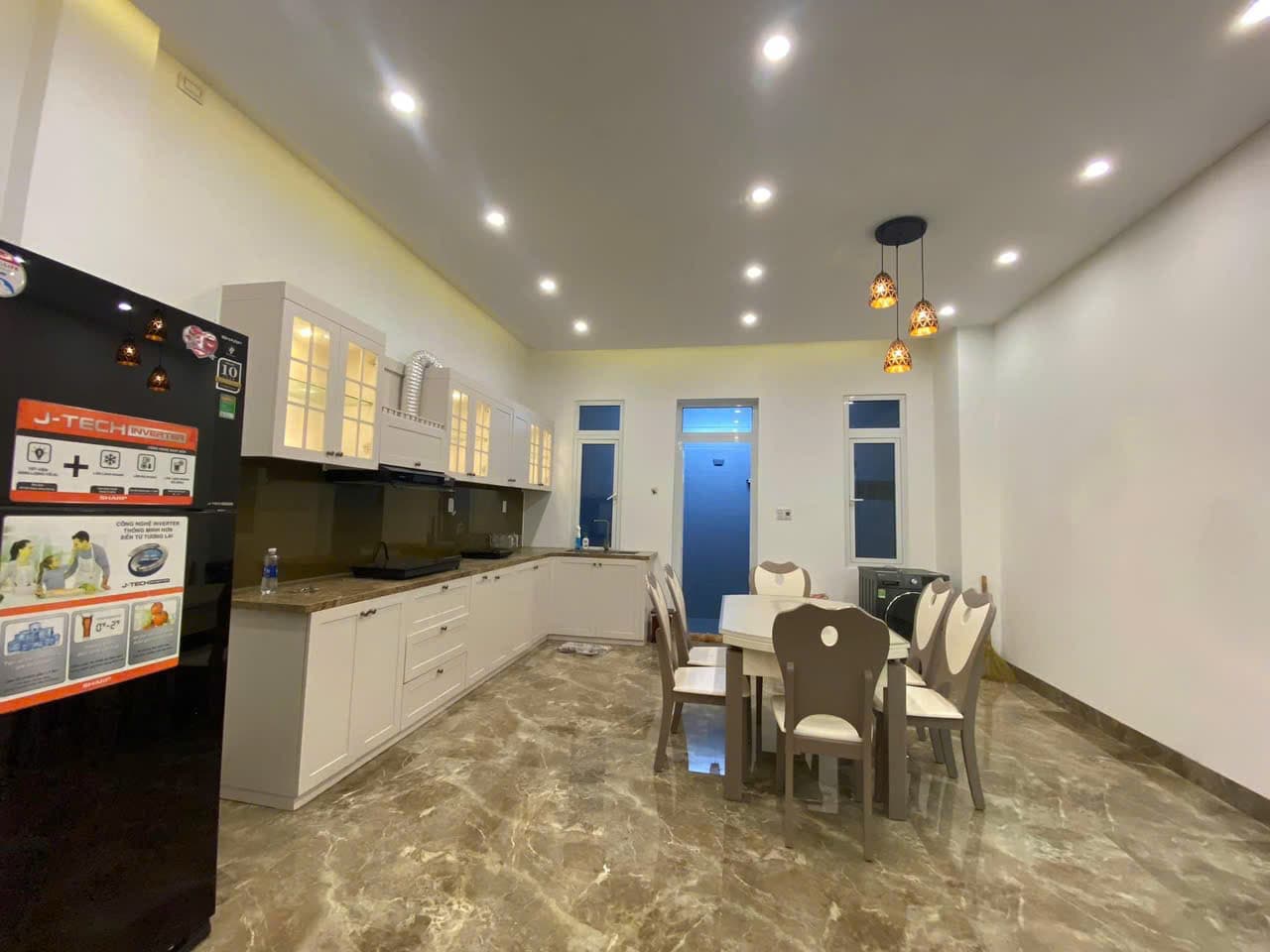 Biệt thự khu Phú Gia mát mẻ diện đầy đủ nội thất xịn - Ảnh 4