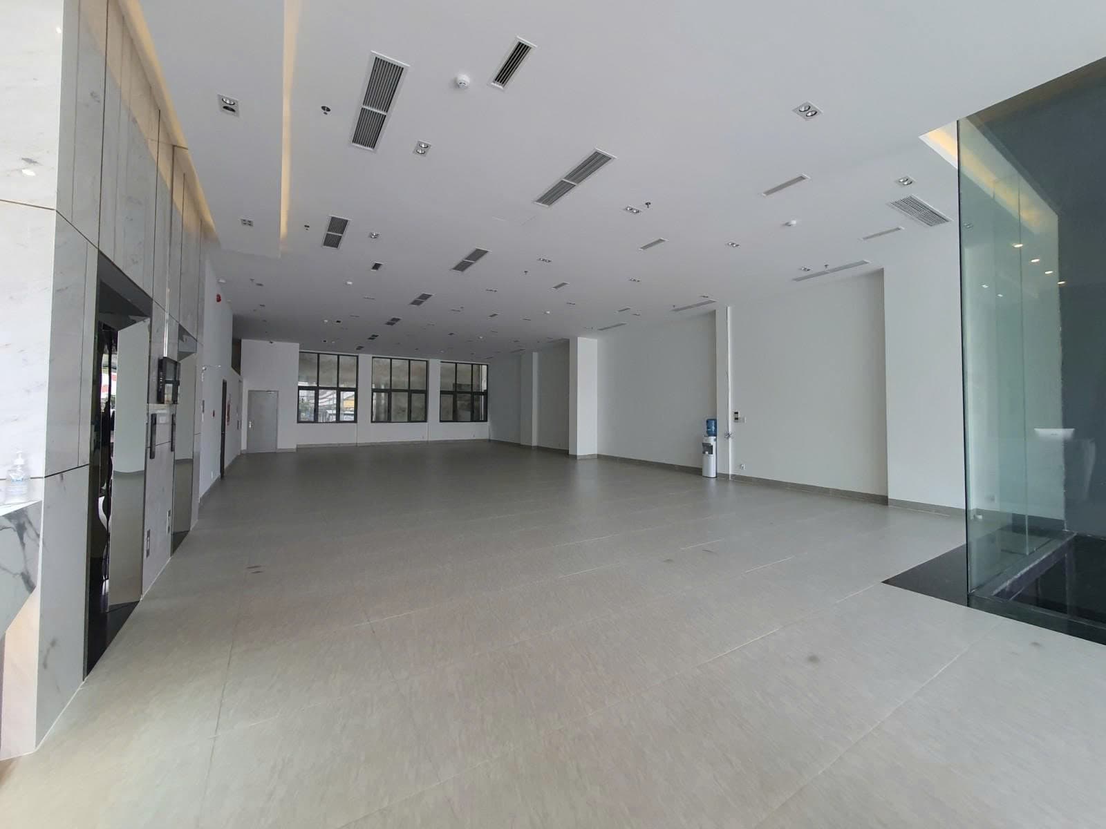 VĂN PHÒNG CHO THUÊ DT NHỎ 35M2 - 90M2 TẠI LÊ LỢI - Ảnh 2