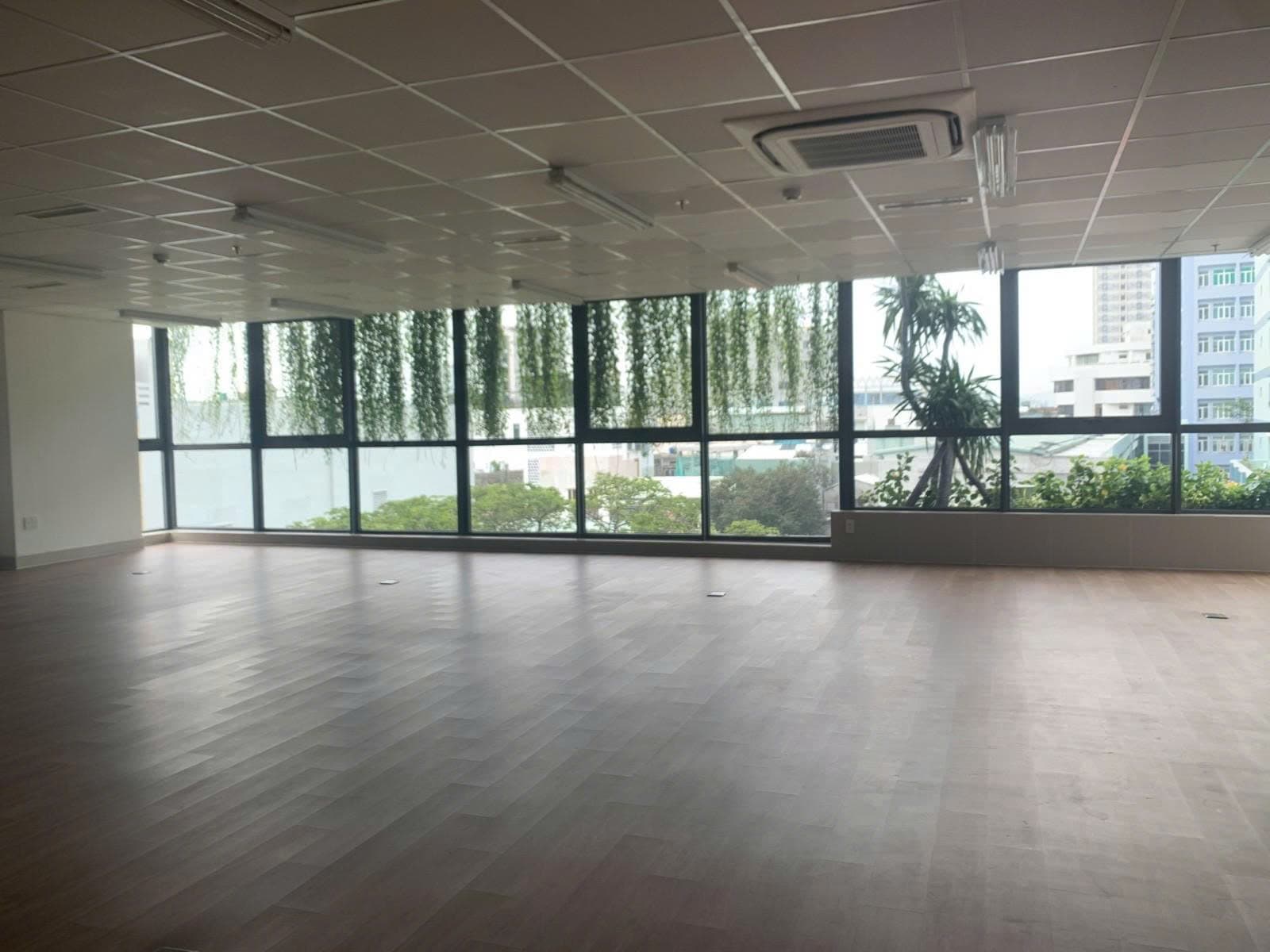 VĂN PHÒNG CHO THUÊ DT NHỎ 35M2 - 90M2 TẠI LÊ LỢI - Ảnh 3