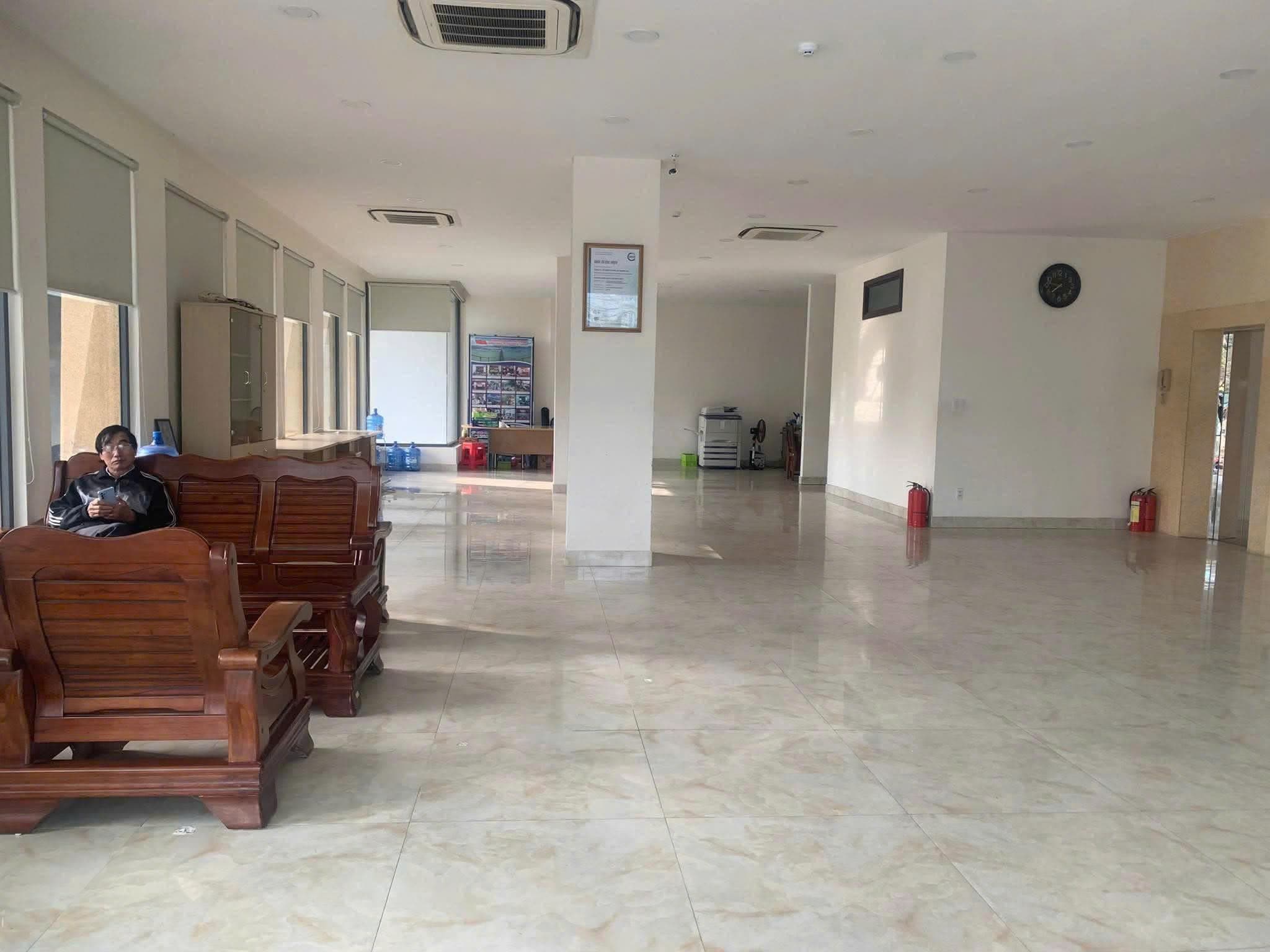 VĂN PHÒNG CHO THUÊ 140M2 - 300M2 TẠI GÓC NGUYỄN PHI KHANH - Ảnh 2