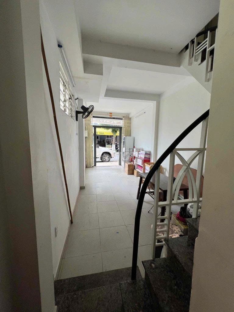 Nhà Nguyên Căn 3 Tầng Trung Tâm Hải Châu – Ở Kết Hợp Kinh Doanh Sạch - Ảnh 2