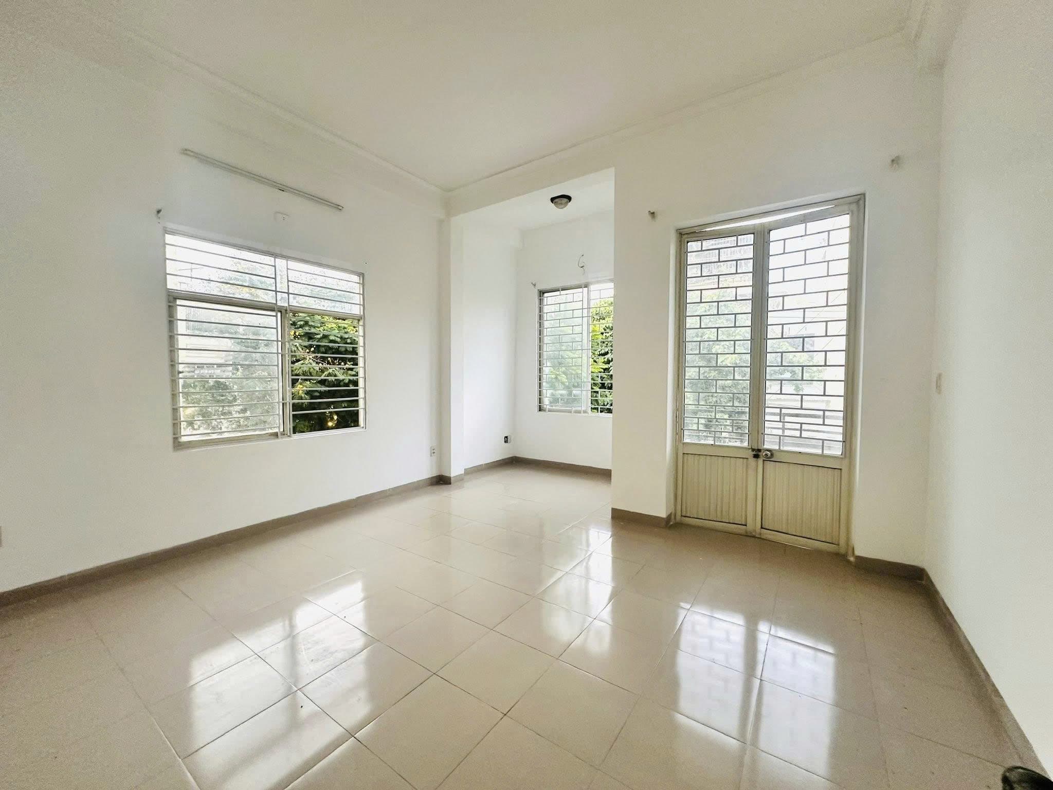 NHÀ NGUYÊN CĂN 4 TẦNG 400M2 TẠI ÔNG ÍCH KHIÊM - Ảnh 4