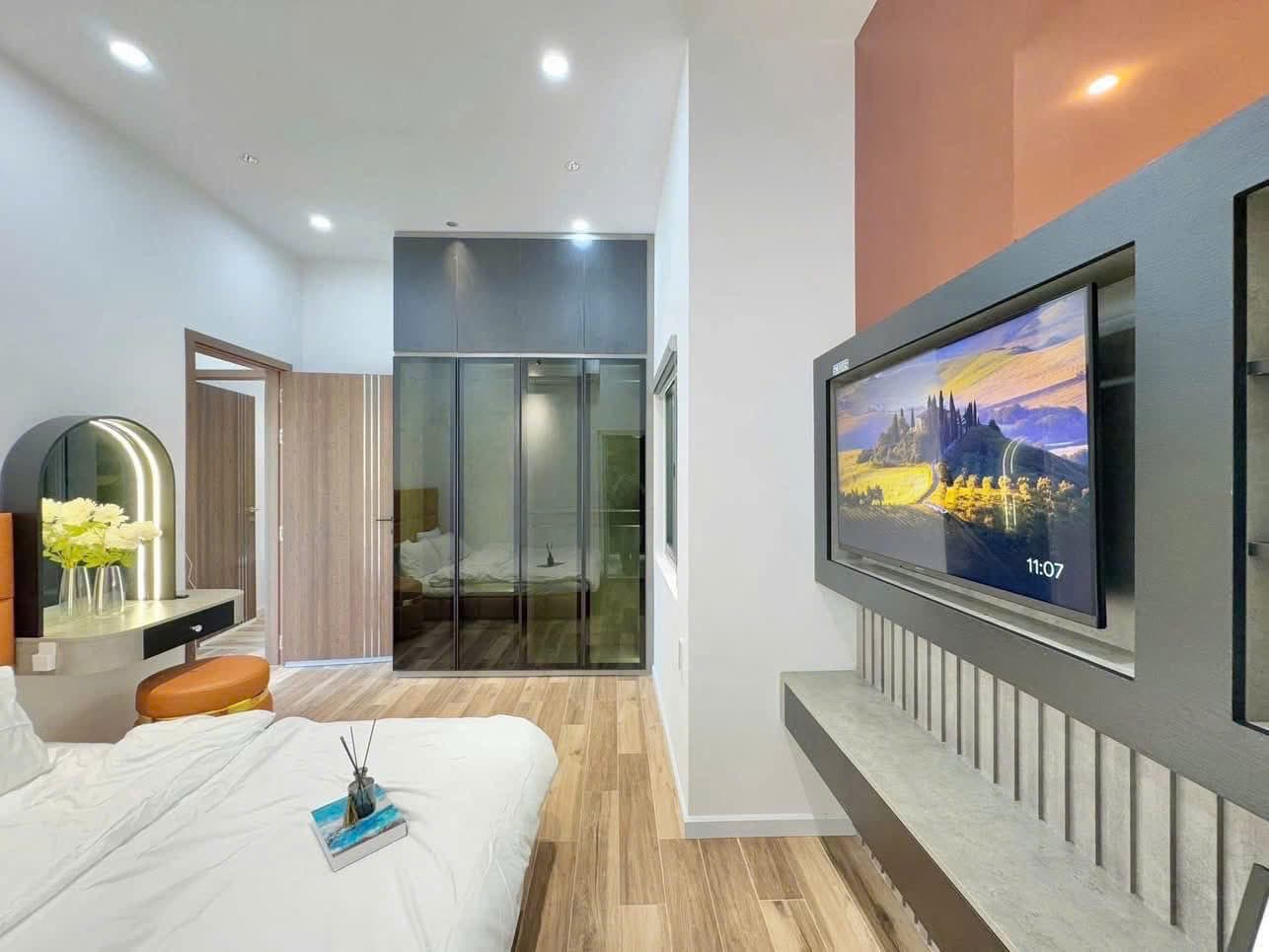 Nhà 3 tầng 3 mê kiệt 3m Lê Duẩn thông Hoàng Hoa Thám - Ảnh 8