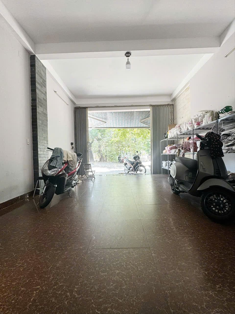 NHÀ NGUYÊN CĂN 3 TẦNG FULL NỘI THẤT 240M2 TẠI NGỌC HỒI - Ảnh 7