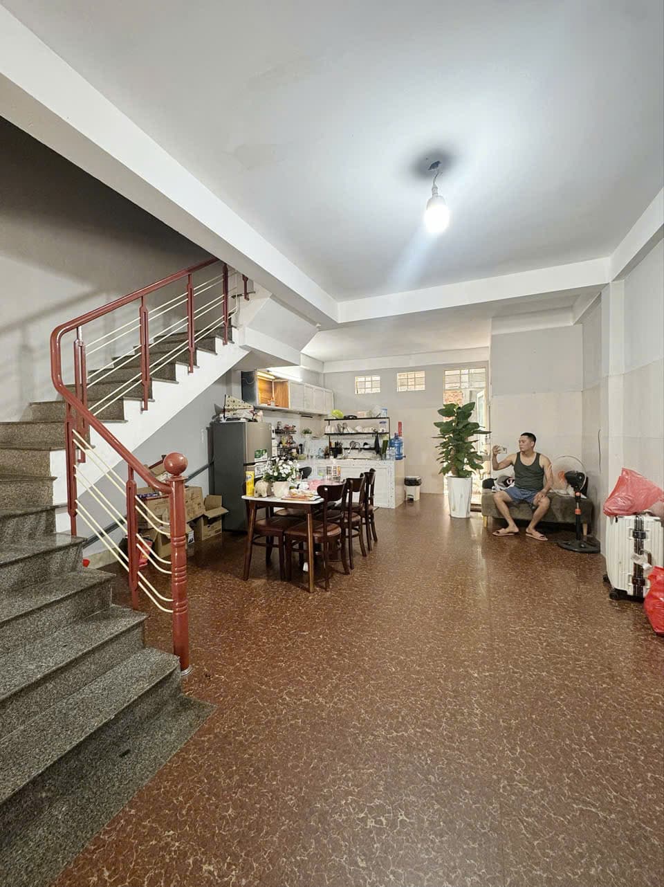 NHÀ NGUYÊN CĂN 3 TẦNG FULL NỘI THẤT 240M2 TẠI NGỌC HỒI - Ảnh 9