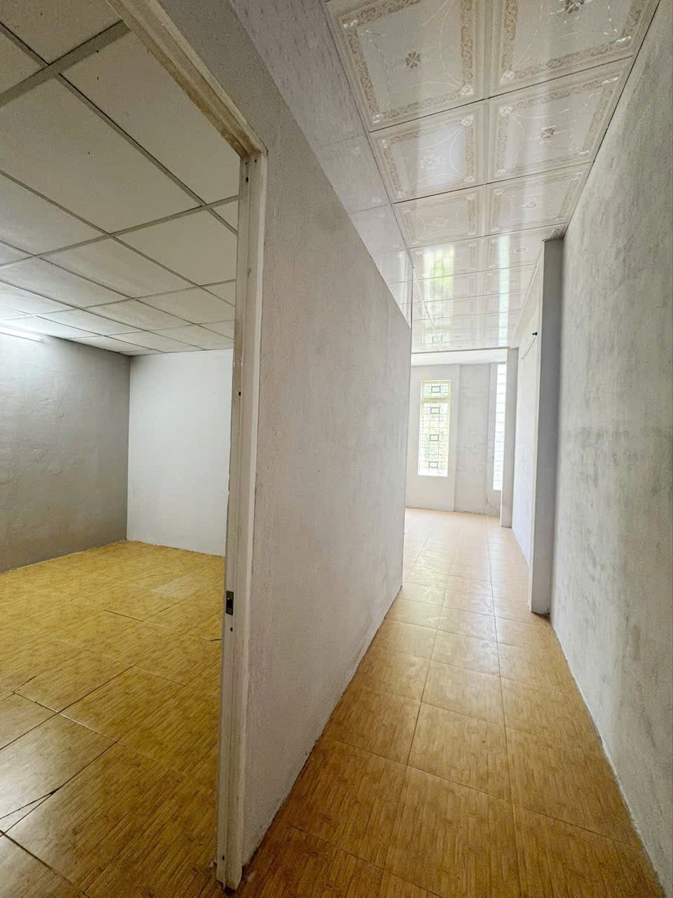 NHÀ NGUYÊN CĂN 3 TẦNG FULL NỘI THẤT 240M2 TẠI NGỌC HỒI - Ảnh 6