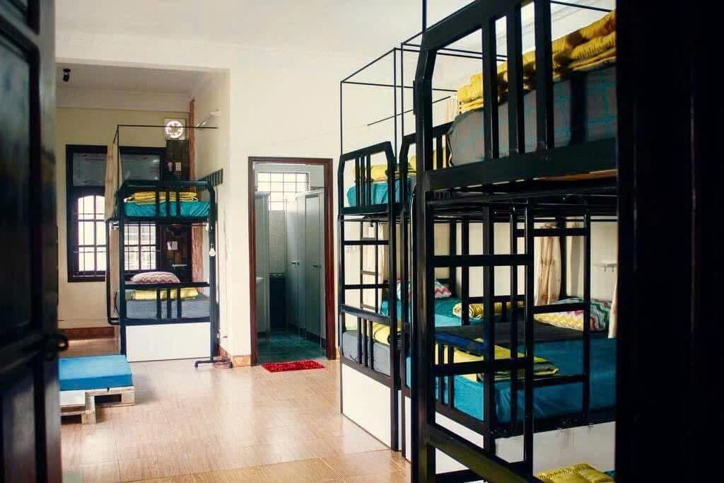 NHÀ NGUYÊN CĂN 3 TẦNG 140M2 TẠI ĐƯỜNG 3/2 - Ảnh 1