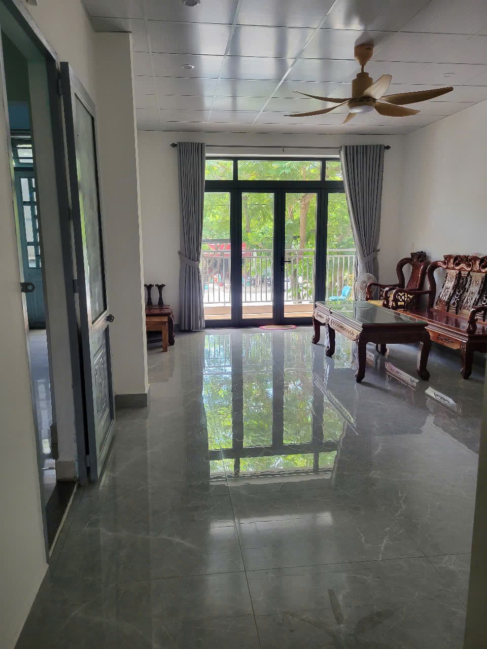 NHÀ NGUYÊN CĂN 2 TẦNG 200M2 TẠI ĐƯỜNG LÊ VĂN HIẾN - Ảnh 4