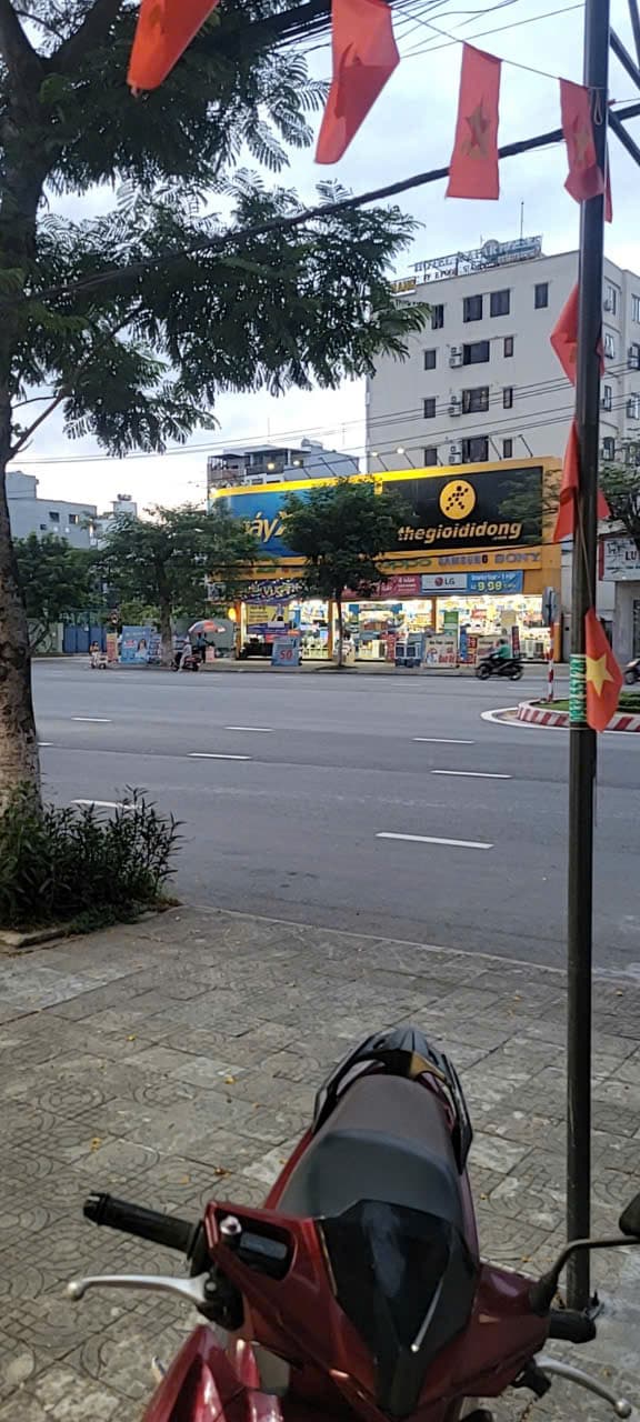 NHÀ NGUYÊN CĂN 2 TẦNG 200M2 TẠI ĐƯỜNG LÊ VĂN HIẾN - Ảnh 3