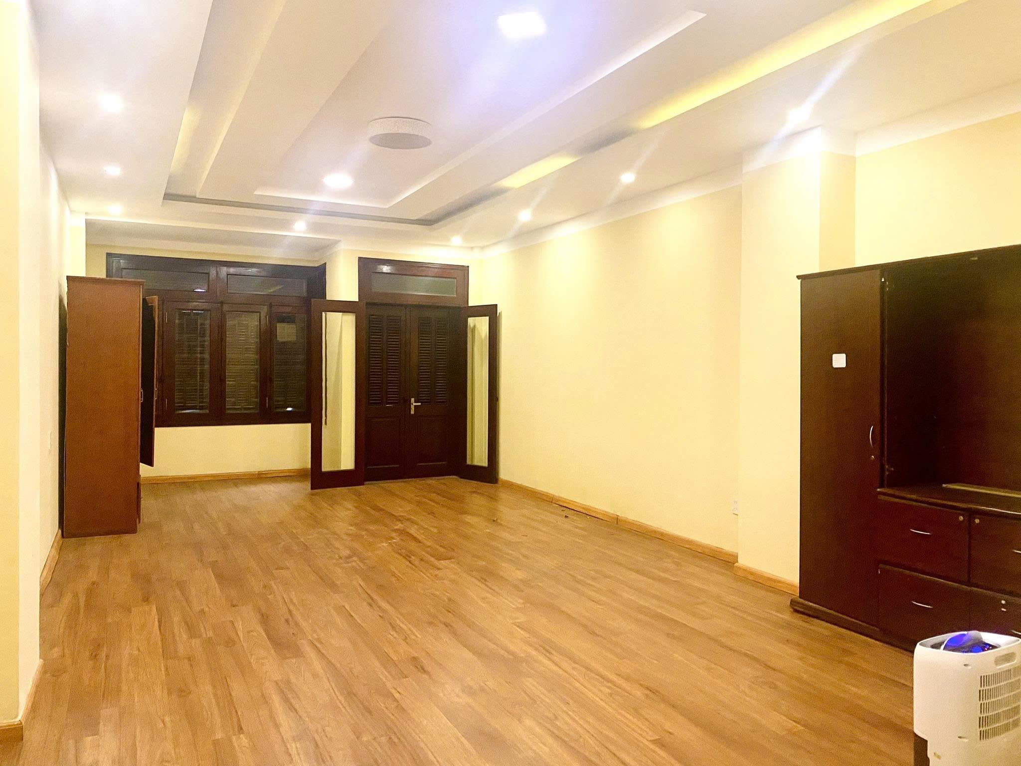 NHÀ NGUYÊN CĂN 5 TẦNG FULL NỘI THẤT TẠI ĐƯỜNG NGUYỄN HỮU THỌ - Ảnh 2