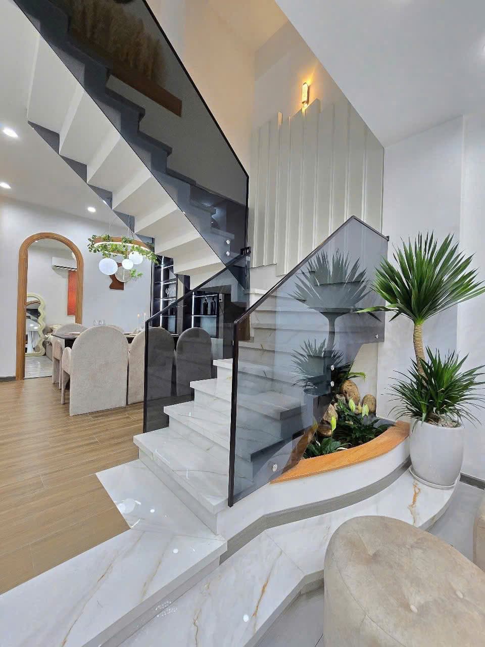 NGUYÊN CĂN 3 TẦNG KIỆT NÚI THÀNH - Ảnh 4