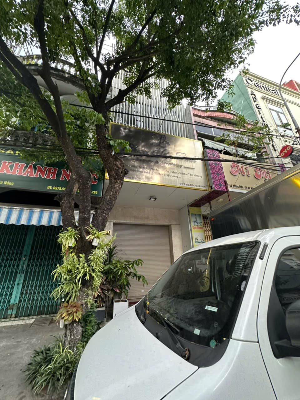 Nhà nguyên căn 3,5 tầng, 4 phòng ngủ, không cho kinh doanh ăn uống - Ảnh 1