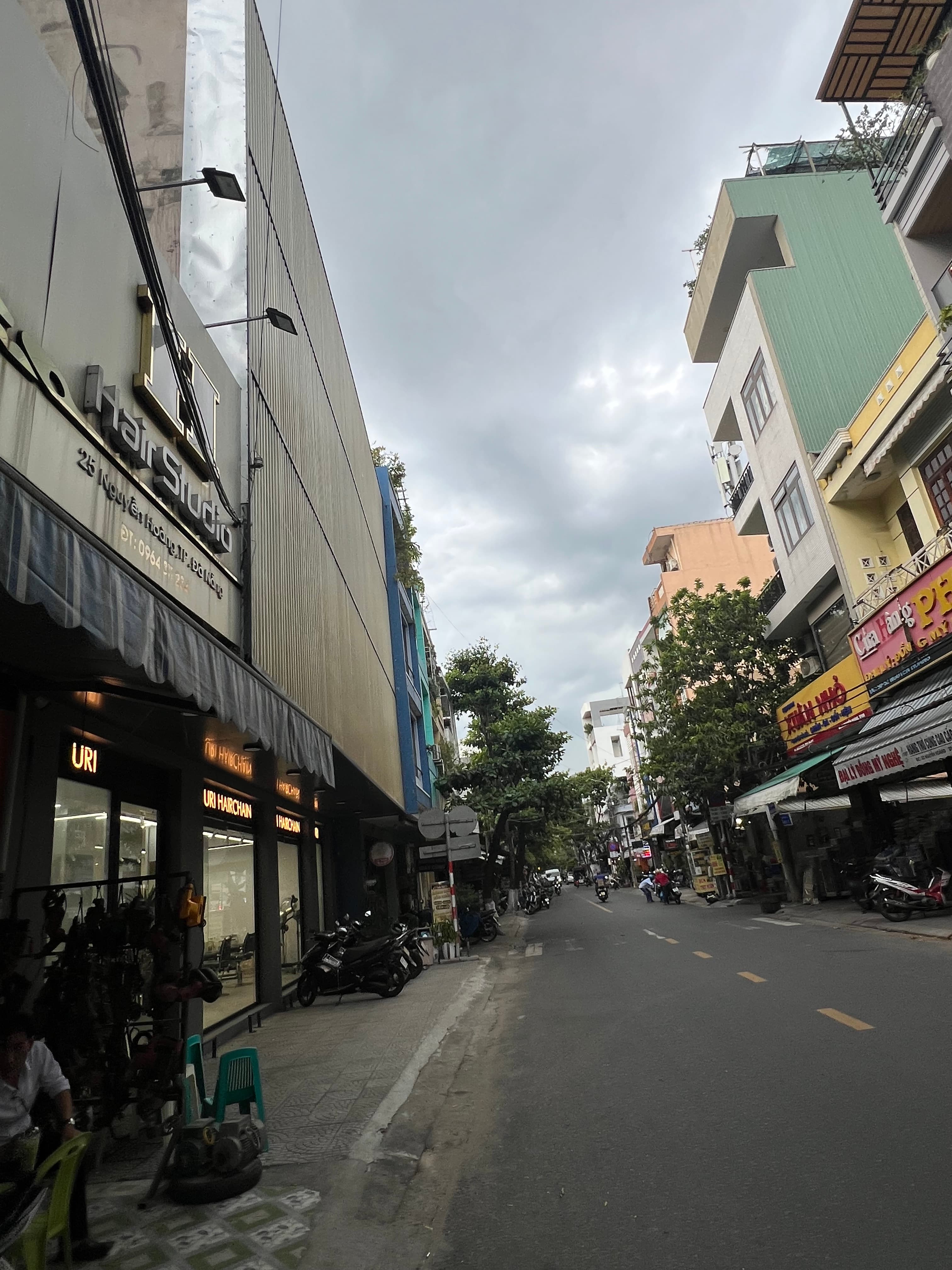 Nhà 3 tầng mặt tiền Nguyễn Hoàng 180m2, phù hợp kinh doanh và cho thuê phòng trọ - Ảnh 1