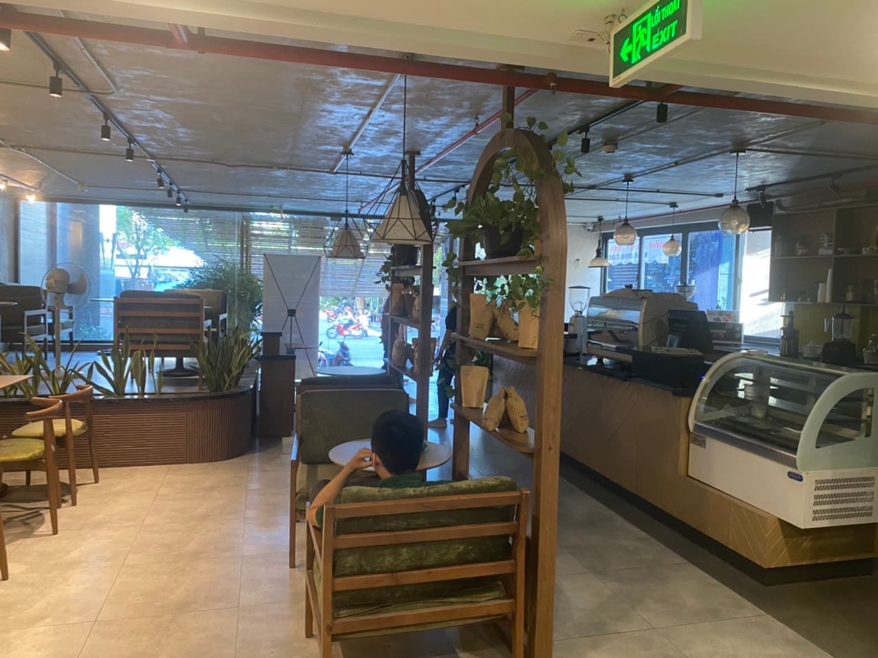 Mặt bằng trống suốt 2 tầng tại Lê Đình Lý, diện tích 108m², phù hợp kinh doanh - Ảnh 2