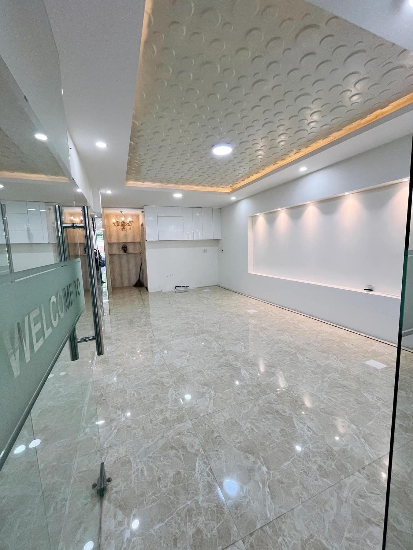 Nhà nguyên căn 3 tầng tại Nguyễn Hữu Thọ, diện tích 85m2, phù hợp kinh doanh nha khoa - Ảnh 4