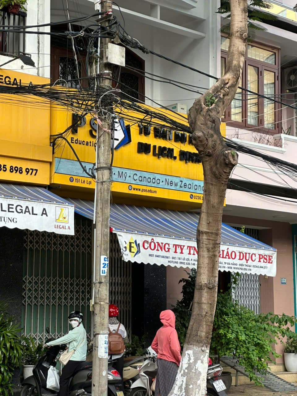 Nhà nguyên căn 3 tầng gần ngân hàng VCB, diện tích 99m², phù hợp kinh doanh và ở - Ảnh 2